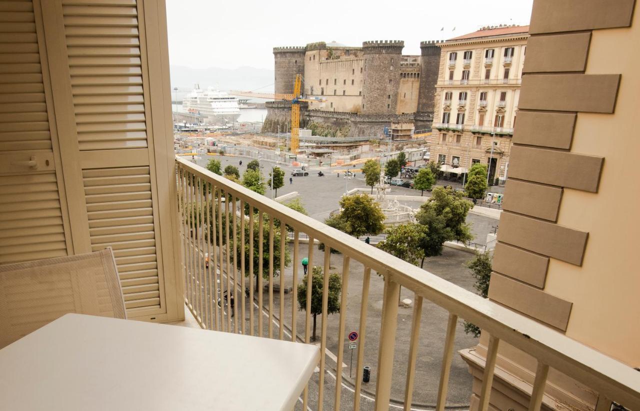 Domus Vista Castello Hotel Napoli Esterno foto